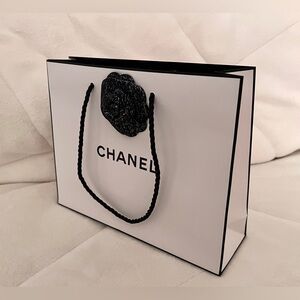 Chanel Bag with flower